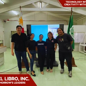 The Casa Del Libro Inc. team is gearing up for the next school year!